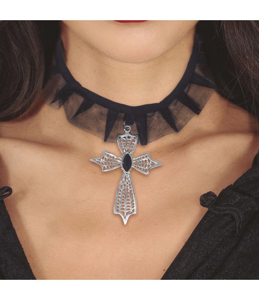 Tour de cou vampire avec croix pour compléter vos costumes térrifiants
