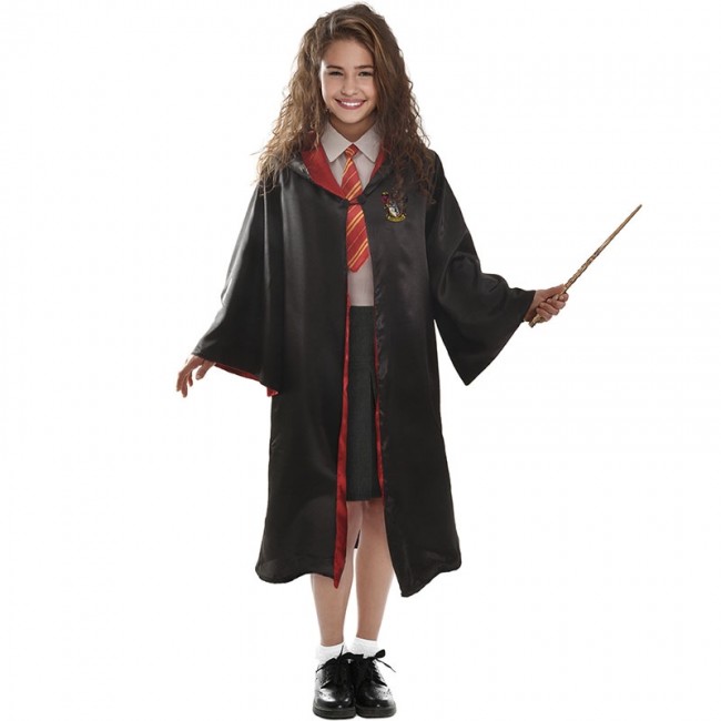 Hermione Granger Cosplay à Partir De Nains Avec Une Baguette