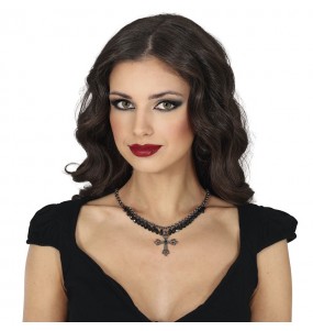 Collier croix avec pierres noires pour compléter vos costumes térrifiants