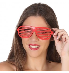 Lunettes à grilles rouges pour compléter vos costumes