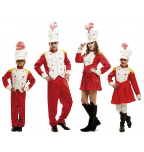 Groupe Soldats et Majorettes