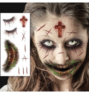Tatouage visage de zombie pour compléter vos costumes térrifiants