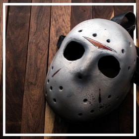 Explorez nos masques d'horreur effrayants pour Halloween. Créez un look terrifiant avec nos options de haute qualité.