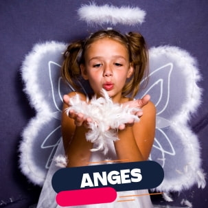 Découvrez la magie de Noël avec nos adorables costumes d'anges. Plongez dans la douceur et l'innocence de chaque détail pour faire de cette saison une expérience inoubliable.